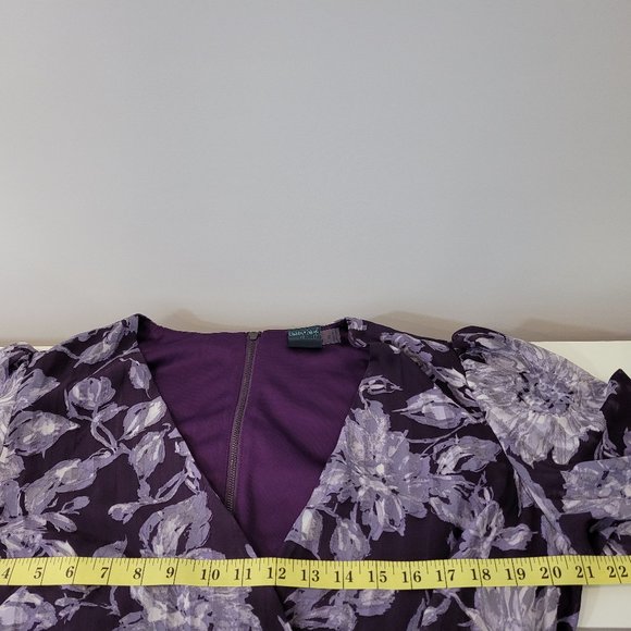 Gabby Skye Floral Wrap Dress - Picture 8 of 11